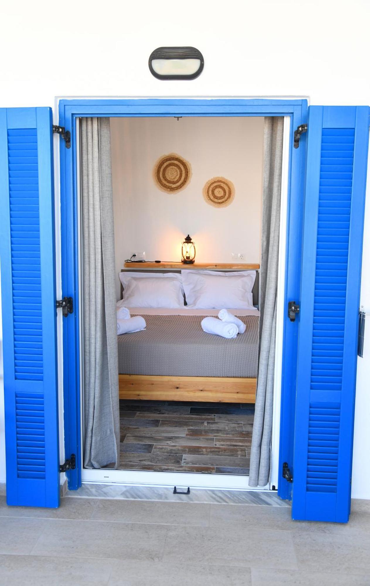 Petite Studios Batsi Батси Экстерьер фото