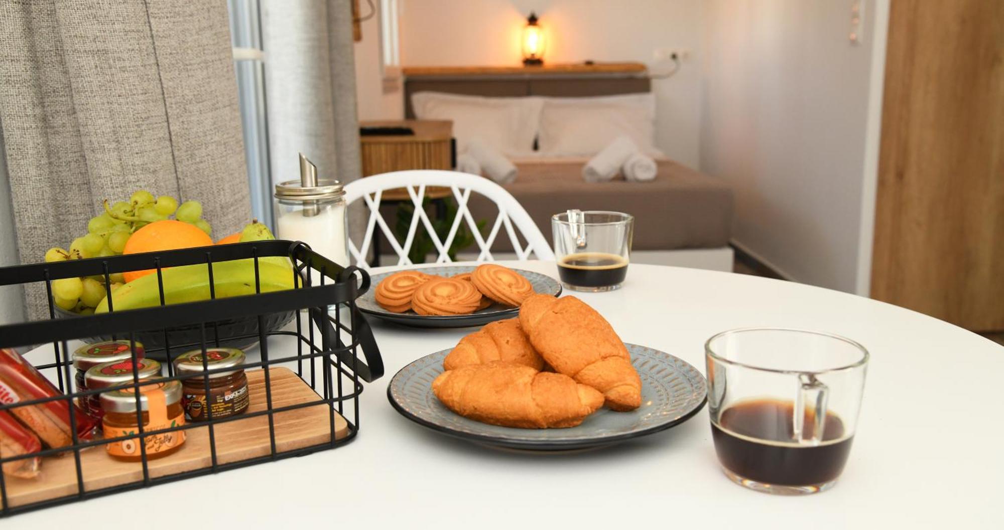 Petite Studios Batsi Батси Экстерьер фото