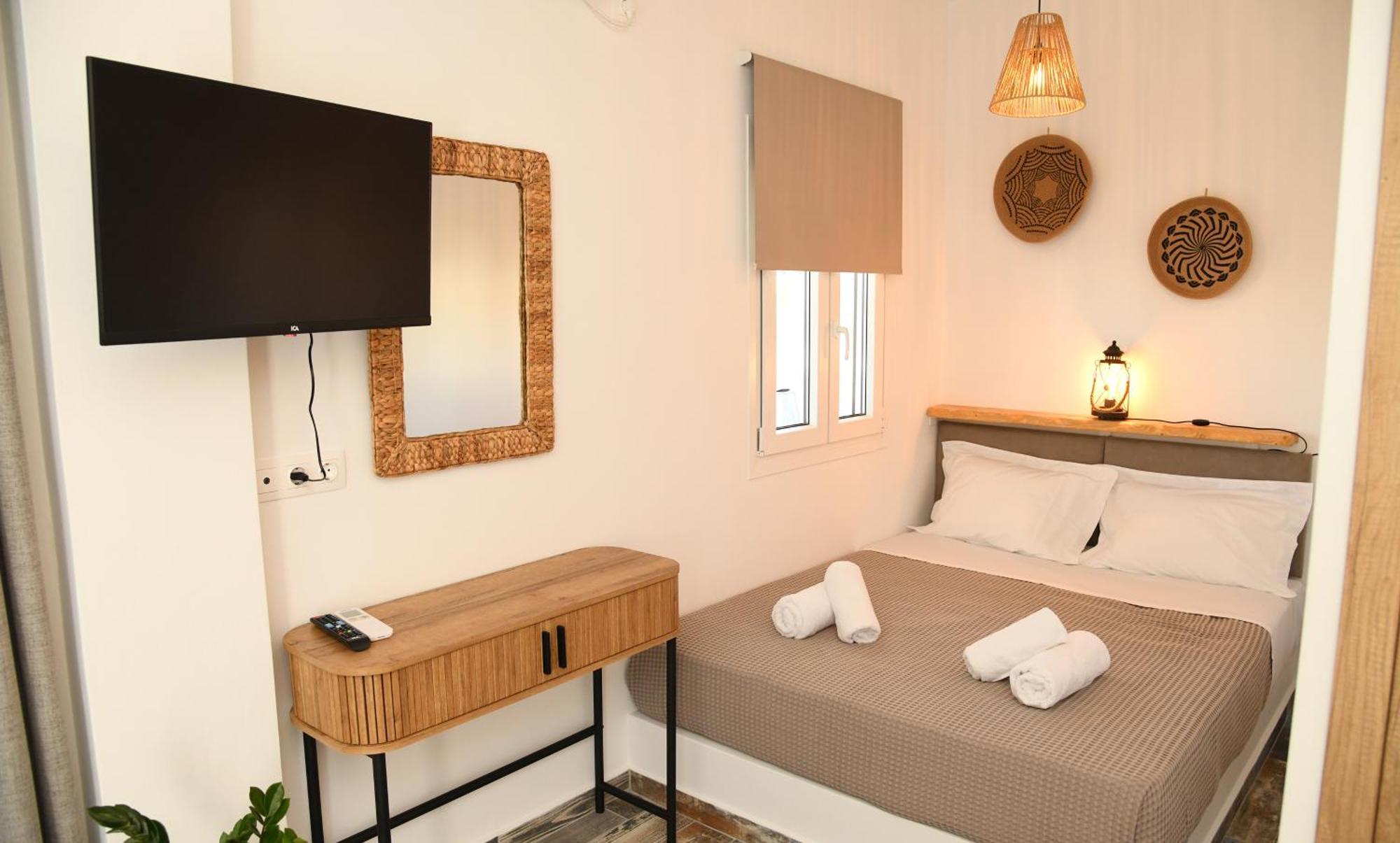 Petite Studios Batsi Батси Экстерьер фото