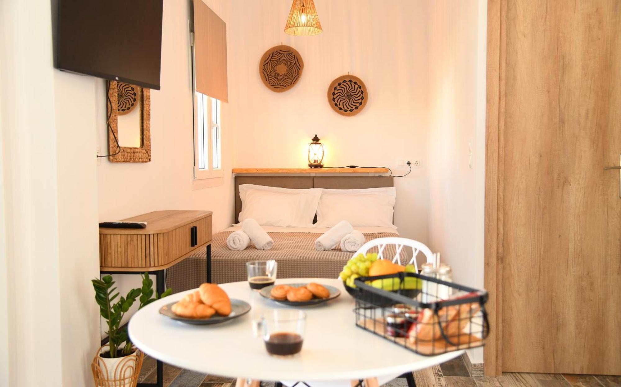 Petite Studios Batsi Батси Экстерьер фото